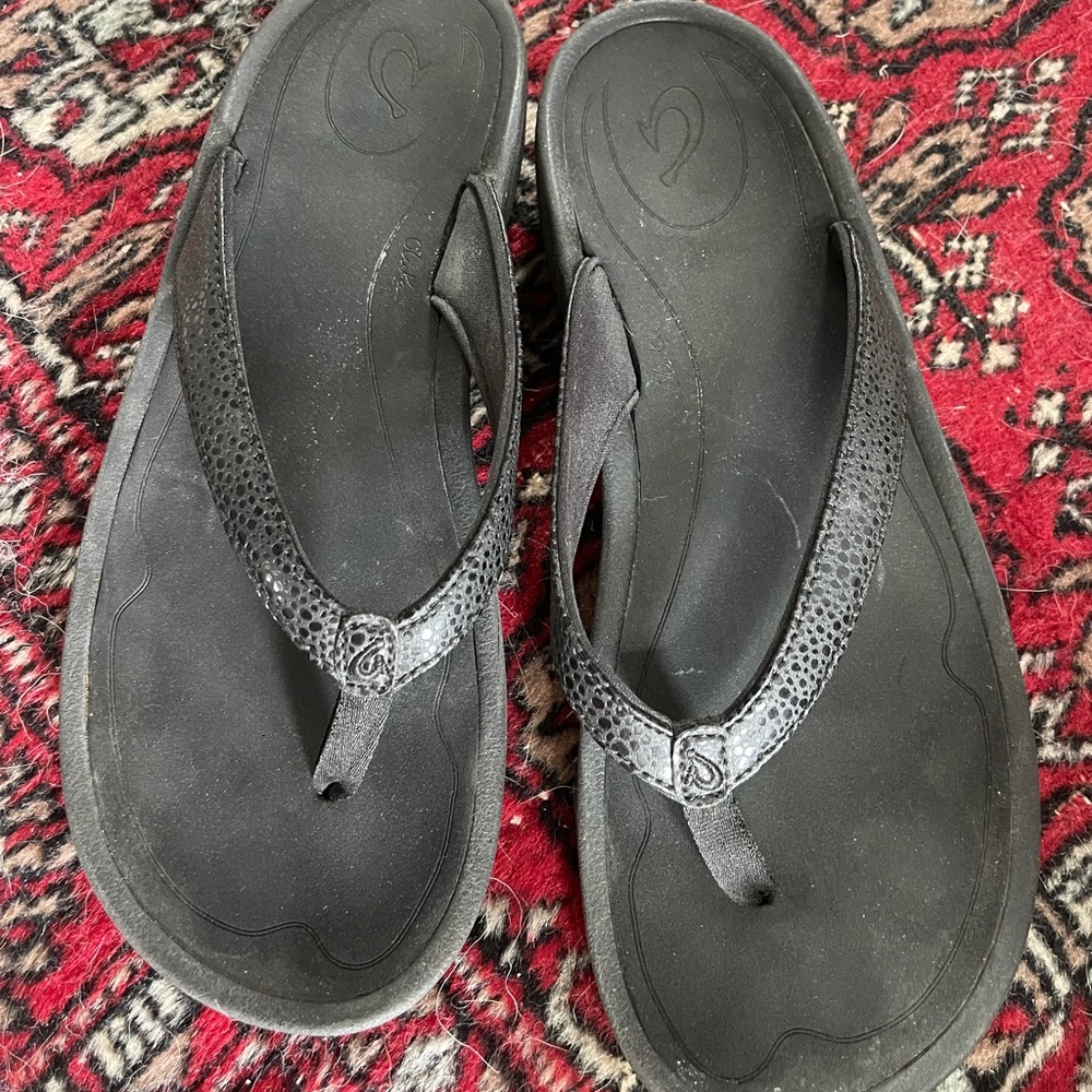 Women’s Olukai sandals